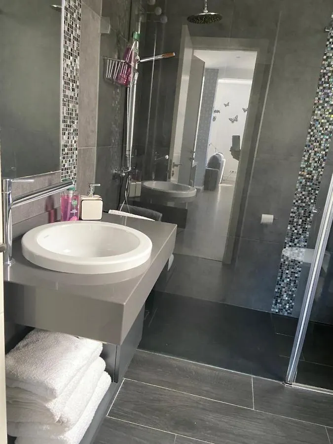 Brisasvtsansebastian In Zurriola Beach, Penthouse, Sea Views San Sebastian Spain